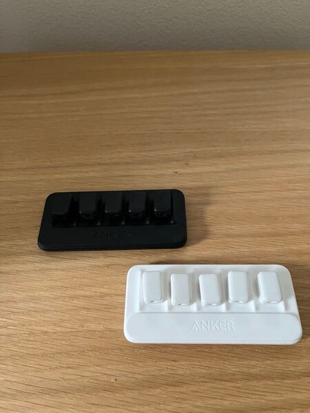 Ankerマグネット式 ケーブルホルダー 白&黒