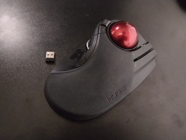 【ジャンク】 ELECOM エレコム ワイヤレス トラックボール 大玉 ワイヤレスマウス HUGE M-HT1DRXBK マウス