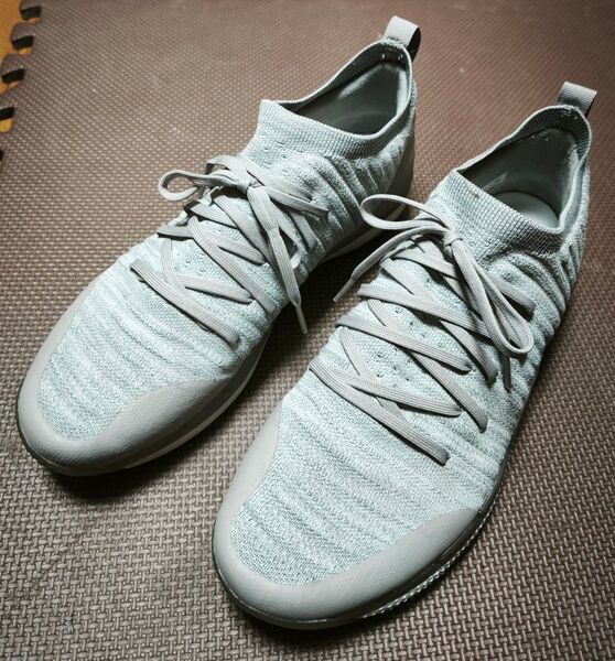 Reebok レズミルズ 27.5 グレー リーボック CN5948 スニーカー