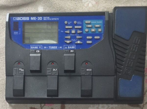 BOSS ME-30 ギターマルチエフェクター