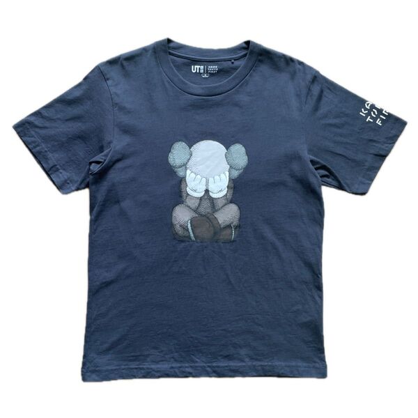 Tシャツ UNIQLO ユニクロ コラボ カウズ KAWS チャコール Mサイズ 美品 古着