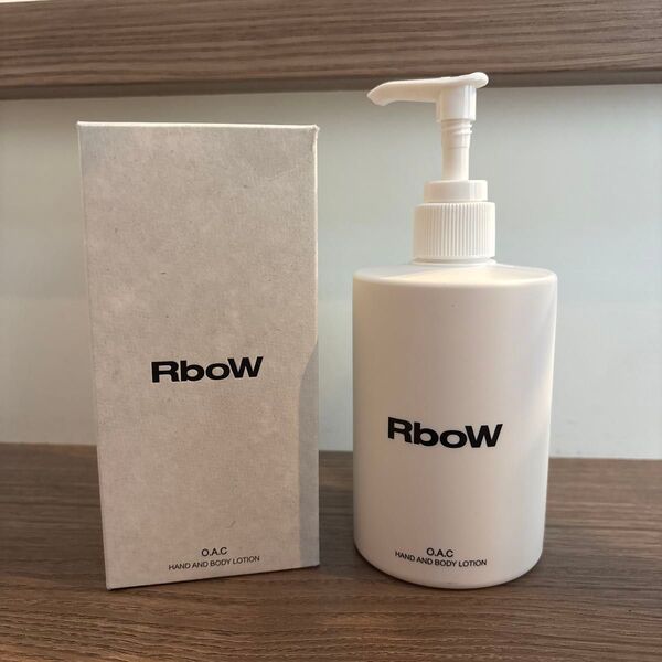 RboW MONOCHROME ボディローション 300ml