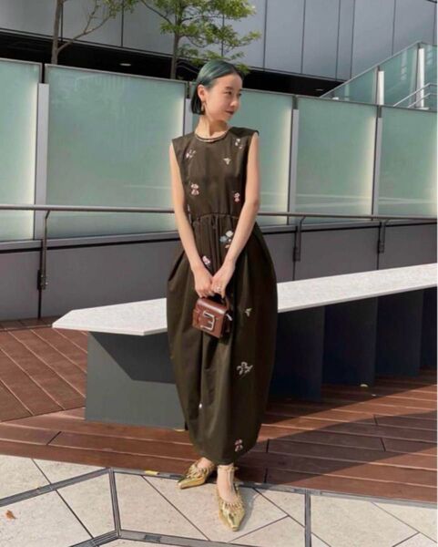 【新品未使用タグ付】AMERI VINTAGE EMBROIDERY DRESS ロングワンピース アメリヴィンテージ