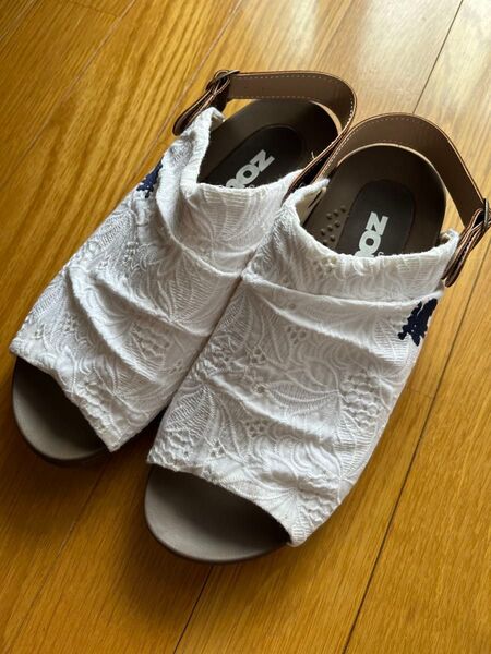 モズ MOZ moz サンダル ホワイト LLサイズ 24.5 25 新品