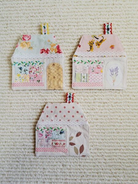 ハンドメイド コースター パッチワーク 刺繍 フリーマット お家のコースター インテリア 雑貨