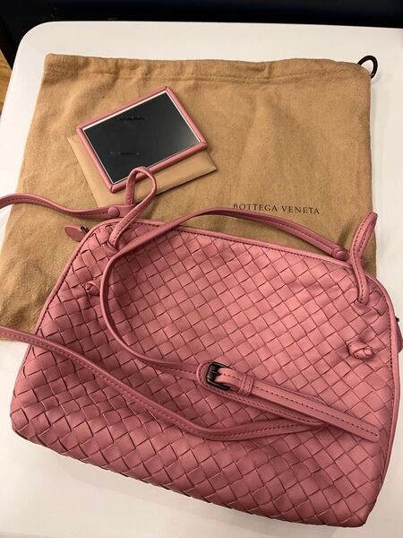 ボッテガヴェネタ BOTTEGA VENETA イントレチャート ポシェット ローズピンク