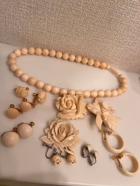 象牙風 象牙調 アクセサリー まとめ ブローチ イヤリング ネックレス