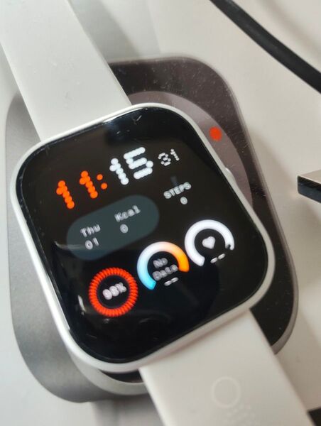 CMF watch pro スマートウォッチ ホワイト