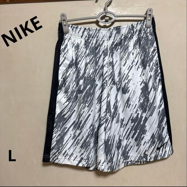 ナイキ NIKE ハーフパンツ メンズ Lサイズ
