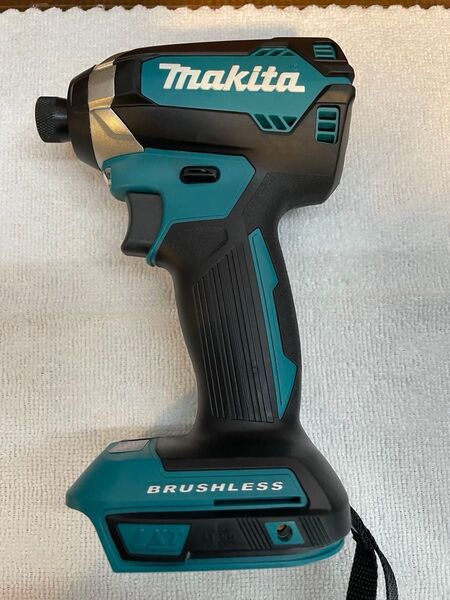 日本仕様に変更済み 展示品で作業未使用品USマキタ ブラシレスインパクトドライバーXDT13Z makita 18V