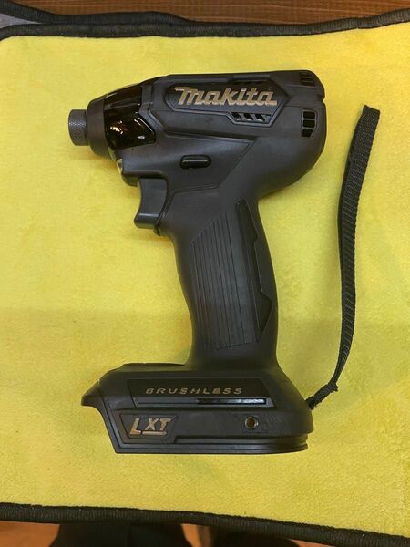 アンビル変更済み 整備済み品 18V ブラシレスUSマキタインパクトドライバーXDT15Z 日本製ビット対応