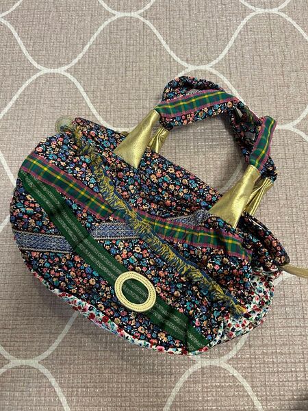 tsumori chisato ツモリチサト キャリー花柄ハンドバッグ