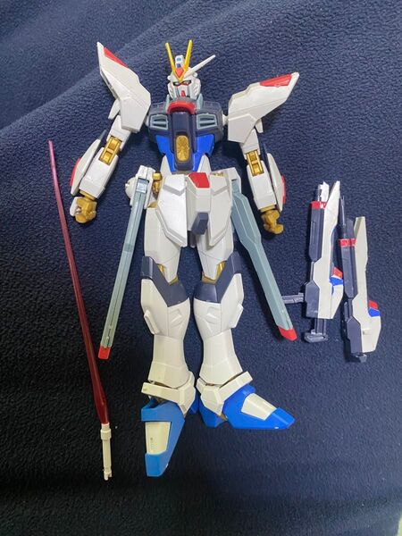 ストライクフリーダムガンダム ガンプラ ジャンク 破損あり hgce