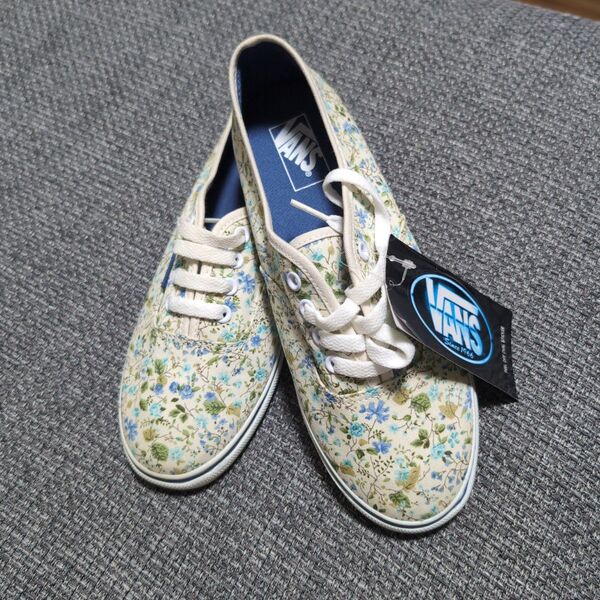 VANS 花柄スニーカー 23.5cm