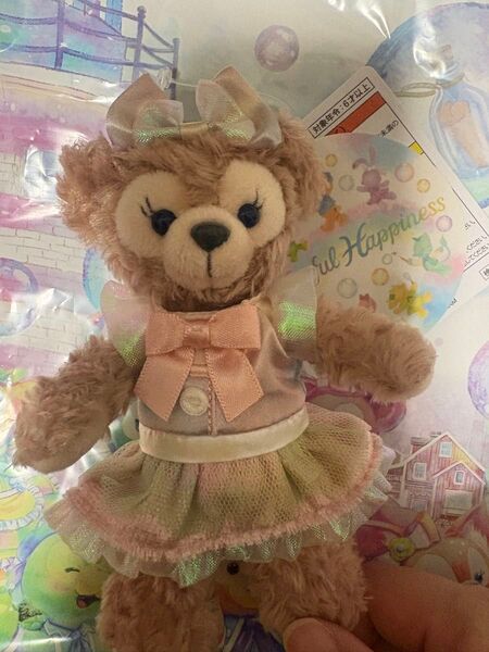 ディズニーシー ダッフィー 20周年 カラフルハピネス ぬいぐるみ ぬいば ぬいぐるみバッジ シェリーメイ
