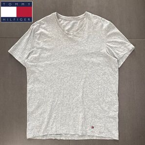 TOMMY HILFIGER トミーヒルフィガー Vネック スタンダード刺繍ロゴカットソー グレー sizeM