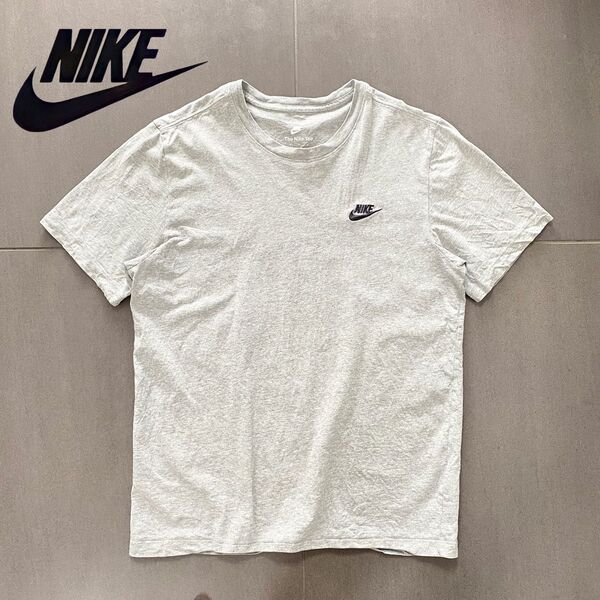NIKEナイキ ワンポイント刺繍ロゴ Tシャツ グレー Mサイズ