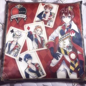 ツイステッドワンダーランド クッション