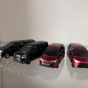 トミカ トヨタ ミニバン4台セット