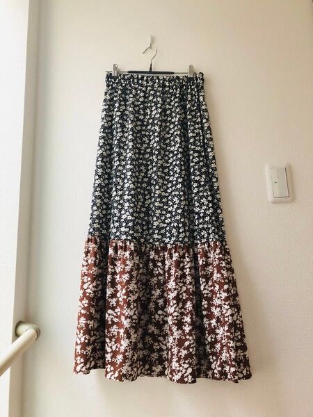 新品 ラビアンジェ 花柄切替ロングスカート フレアスカート ウエストゴム