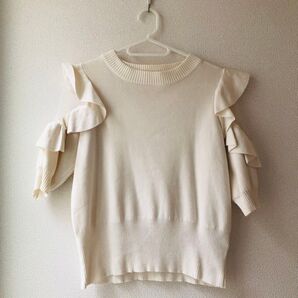 abc une face 肩チュールフリルニット 半袖ニット