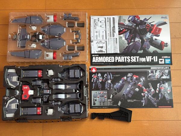 DX超合金 VF-1J対応アーマードパーツセット 「超時空要塞マクロス」