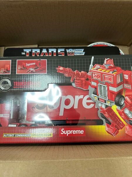 Supreme Transformers G1 Optimus トランスフォーマー