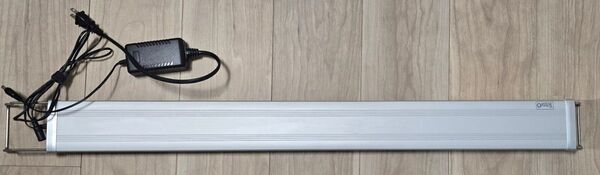 テトラ パワーLEDライト 90 90〜120cm水槽用照明