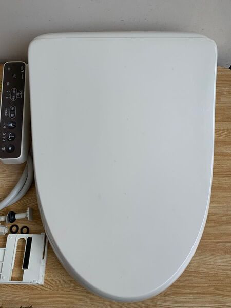 日本製 LIXIL INAX シャワートイレ RGシリーズ CW-RG20 型