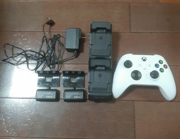 xbox one ワイヤレスコントローラー 充電器付き