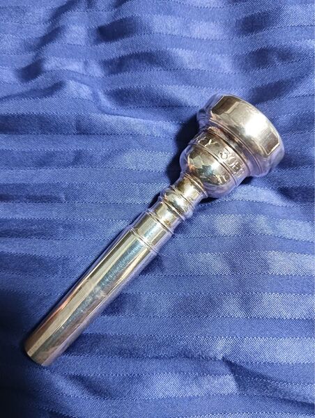 【レア 生産終了】ビル・チェイスモデル LASKEY ラスキー 30ES トランペットマウスピース