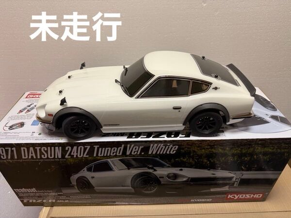 1/10 EP 4WDフェーザーMk2 FZ02 1971 ダットサン 240Z チューンド・バージョン ホワイト 34427T1