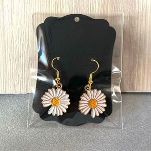デイジー ピアス 雛菊 花 アクセサリー G-DRAGON