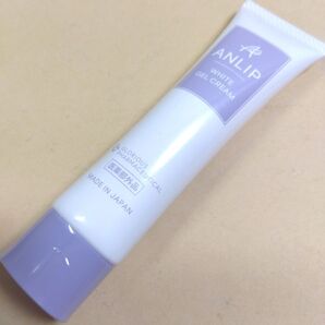グロリアス製薬 ANLIP アンリップ ホワイトジェルクリーム 22g