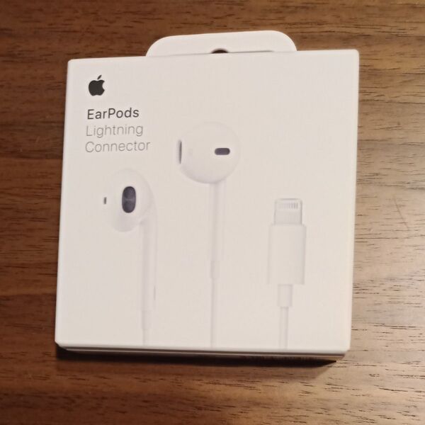 EarPods with Lightning Connector MMTN2J/A ホワイト
