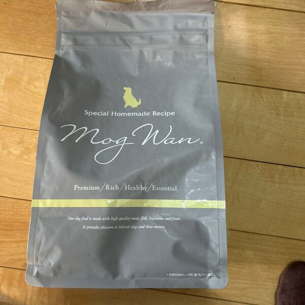 Mog Wan ドッグフード 1.8kg