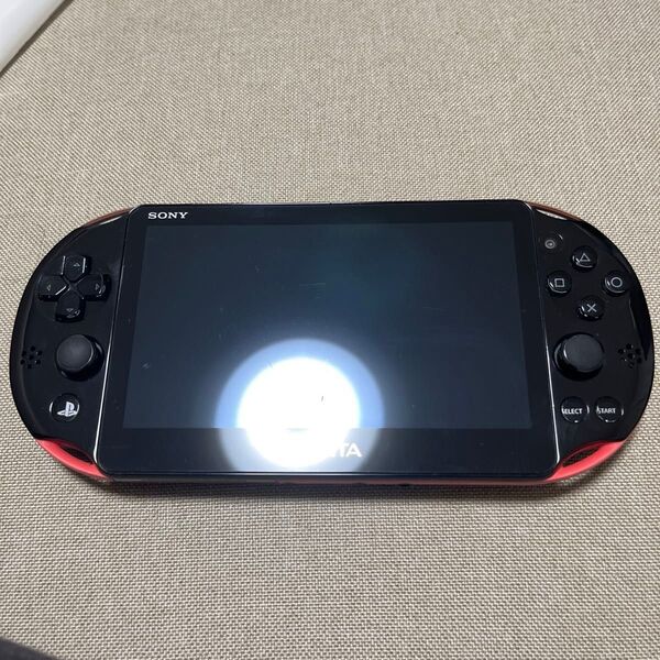 PS Vita PCH-2000 本体 ブレイブルー クロノファンタズマ付き PSVITA