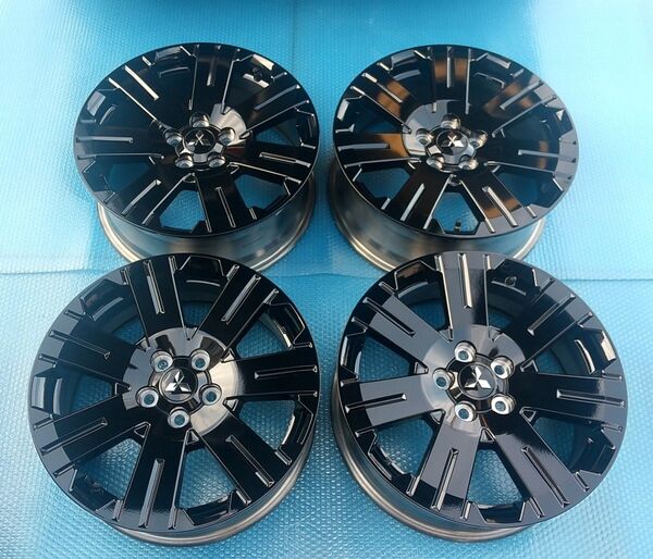 99%新品 納車前外し ご満足間違いなしの超超極上品 感動レベル! 三菱 デリカ シャモニー 純正 アルミ ※2本 新車外し