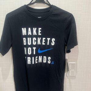 NIKE Tシャツ 新品未使用 黒 MAKE BUCKETS NOT FRIENDS