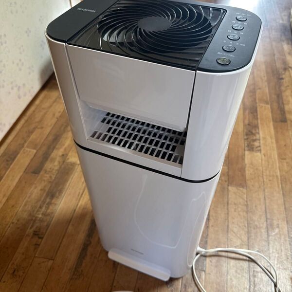 ジャンク品 アイリスオーヤマ サーキュレーター ホワイト