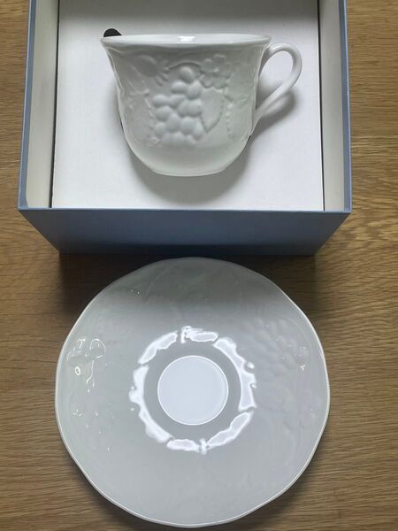 【箱あり】WEDGWOOD ウエッジウッド カップソーサー ストロベリー&バイン