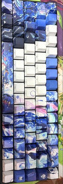 原神フリーナキーキャップ付きキーボード
