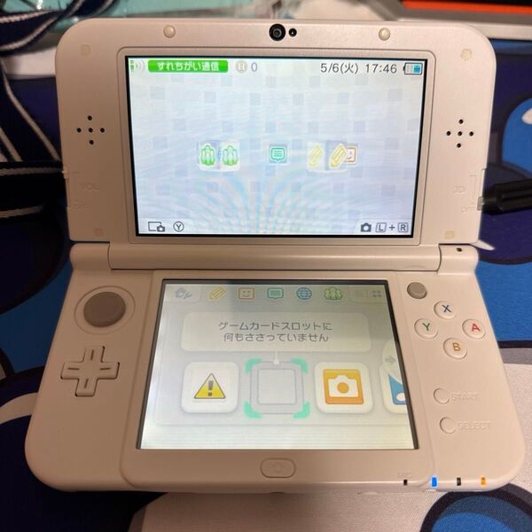 3DS NewLL ホワイト充電プラグつけます!!カセット2つつきます!