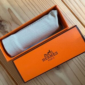 HERMES リップバーム 未使用品 ルージュエルメス ボームドゥソワン ブールレーヴル