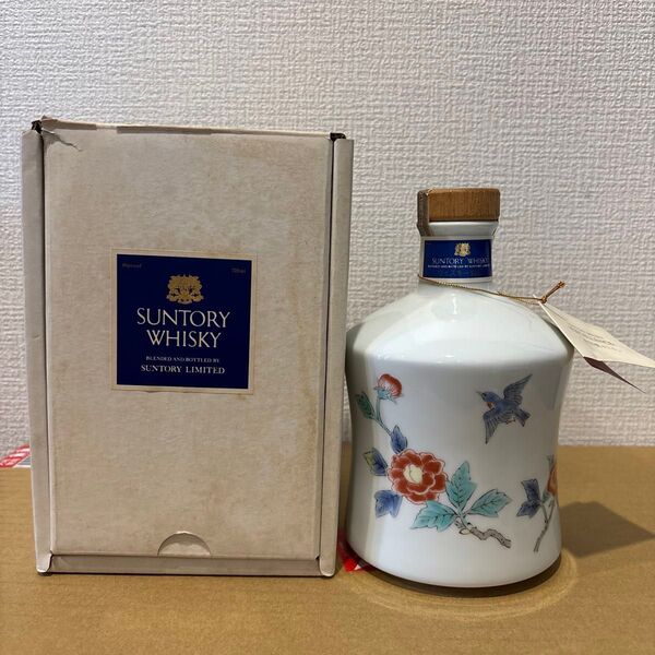 サントリー ウイスキーエクセレンス 有田焼 色絵花鳥文 陶器ボトル 未開封 箱付き 古酒 SUNTORY