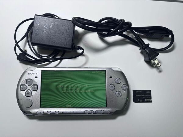 PSP 3000 シルバー 4GB 充電器付 ボタン良好 動作確認済