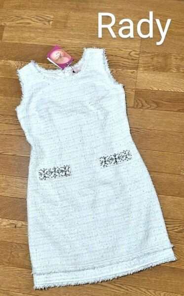 新品 Rady ミニワンピース S ビジュー ツイード きれいめ 上品 ホワイト ノースリーブワンピース