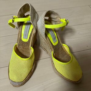 ステラマッカートニー 蛍光 黄色 サンダル