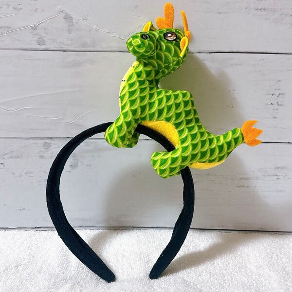 【大特価】龍 竜 カチューシャ パーティー 仮装 3D 立体的 ドラゴン パーティー用グッズ 緑 おもちゃ コスプレ ハロウィン