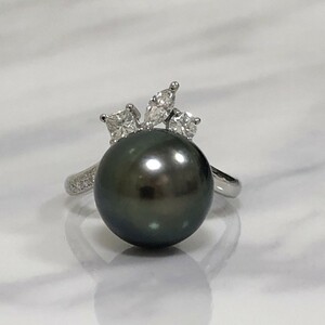 【中古美品】 Pt900　タサキ　ブラック パール　真珠　 12.4mm　ダイヤ0.40ct　リング　8.0g 12.5号